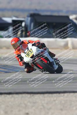 media/Sep-20-2025-Race Pace (Sat) [[d4e1b33f4d]]/Verified/Turn 2 (920am)/